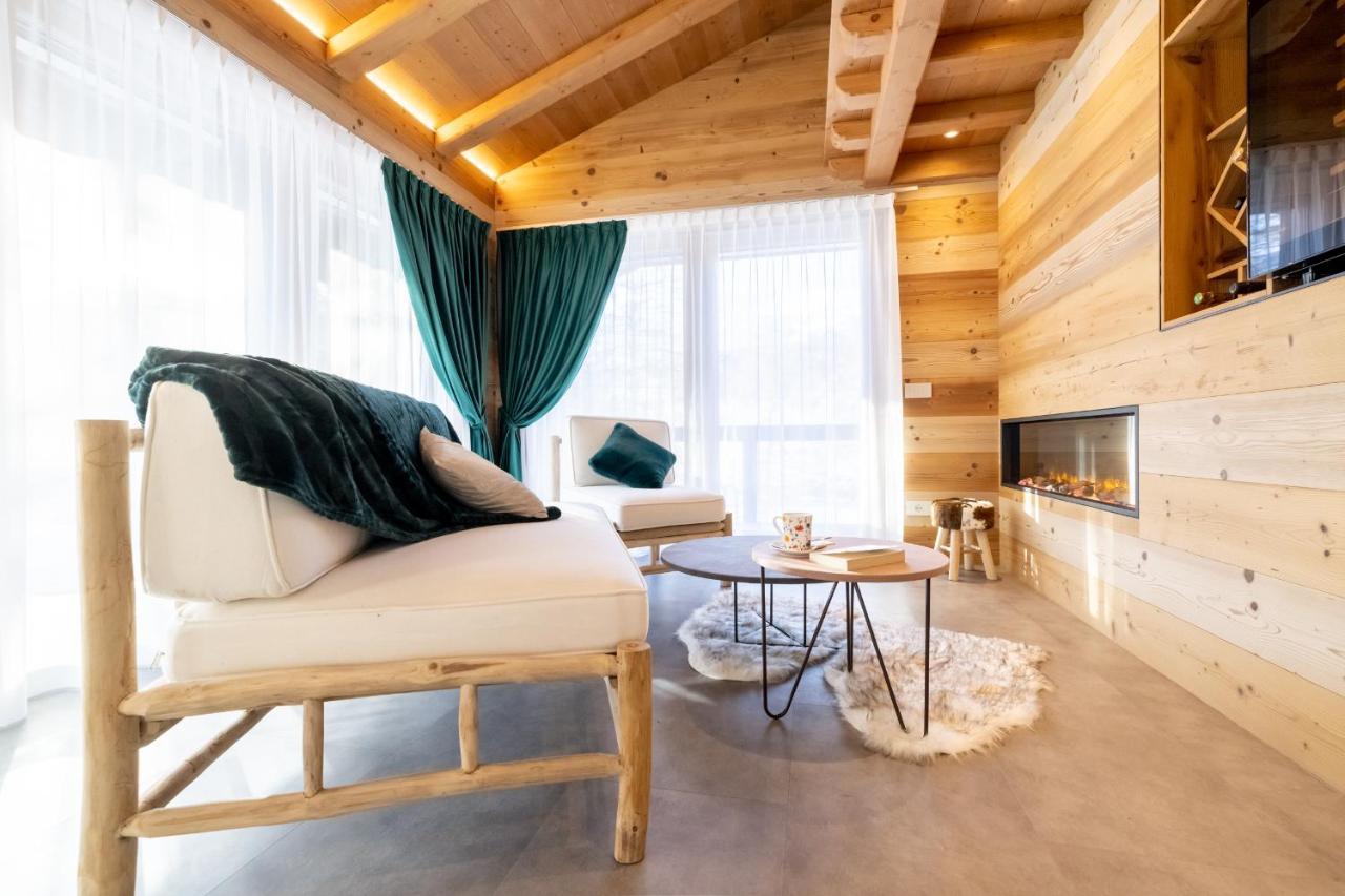 Chalet Imbosc'Che - 5 Beautiful Rooms In Charming B&B Livigno Dış mekan fotoğraf