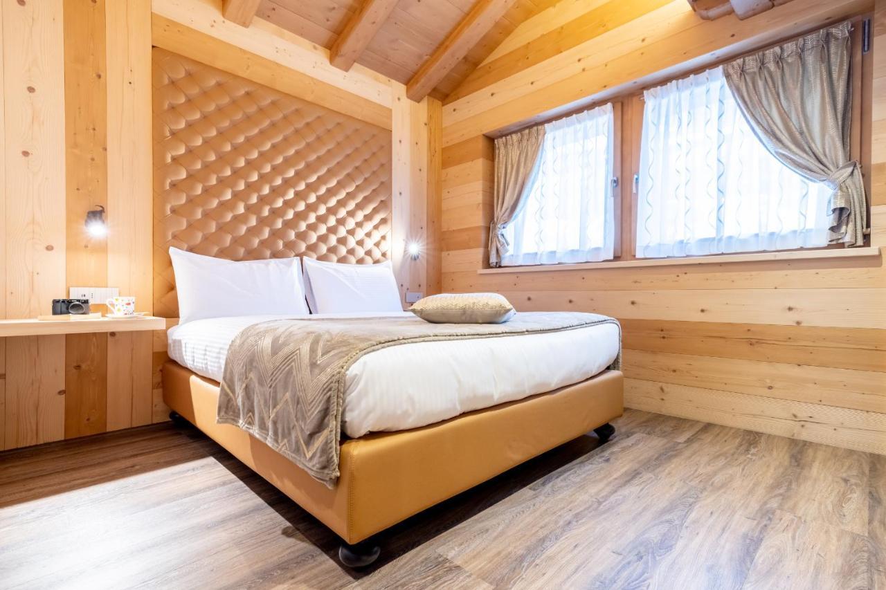 Chalet Imbosc'Che - 5 Beautiful Rooms In Charming B&B Livigno Dış mekan fotoğraf