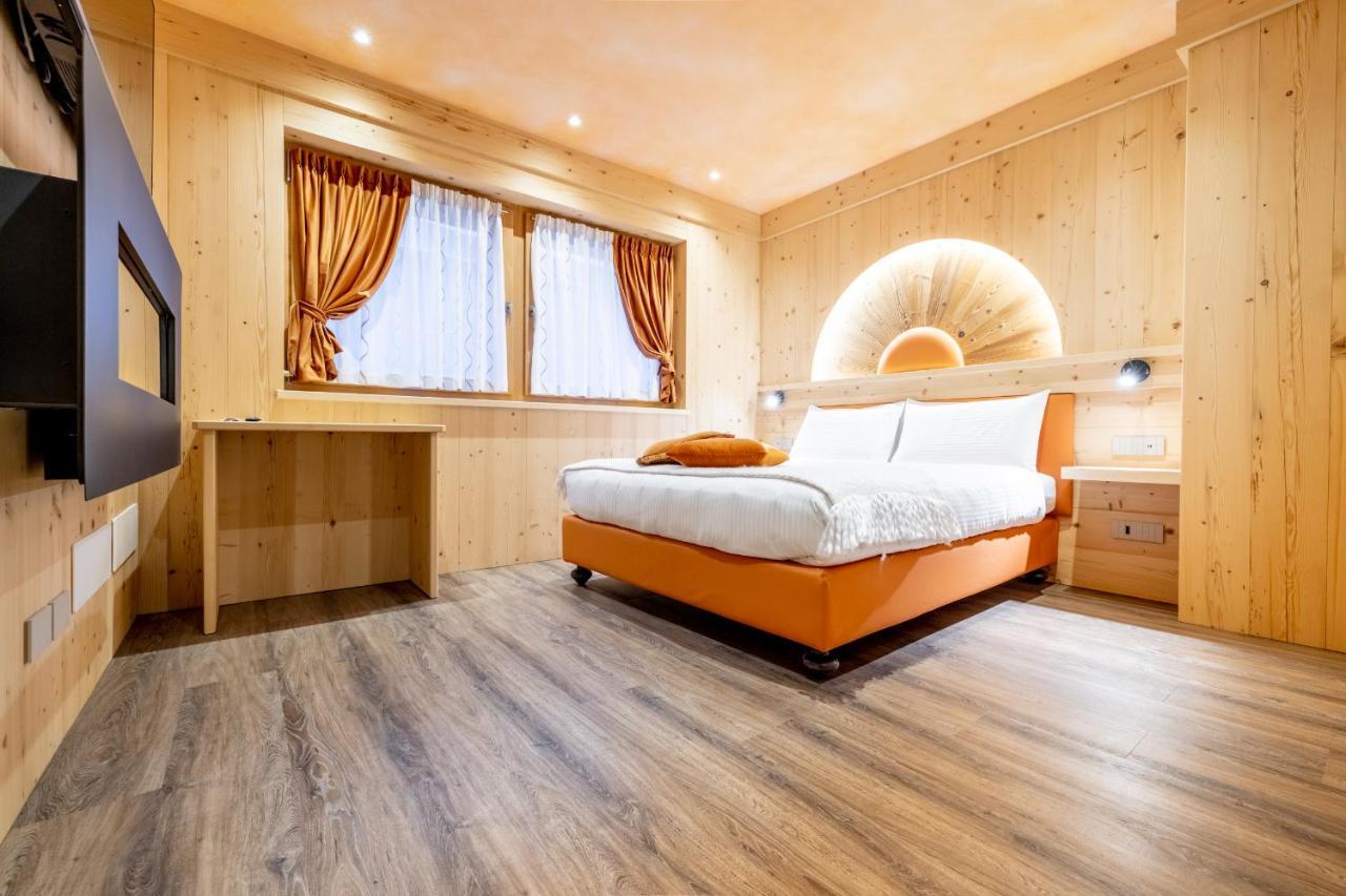 Chalet Imbosc'Che - 5 Beautiful Rooms In Charming B&B Livigno Dış mekan fotoğraf